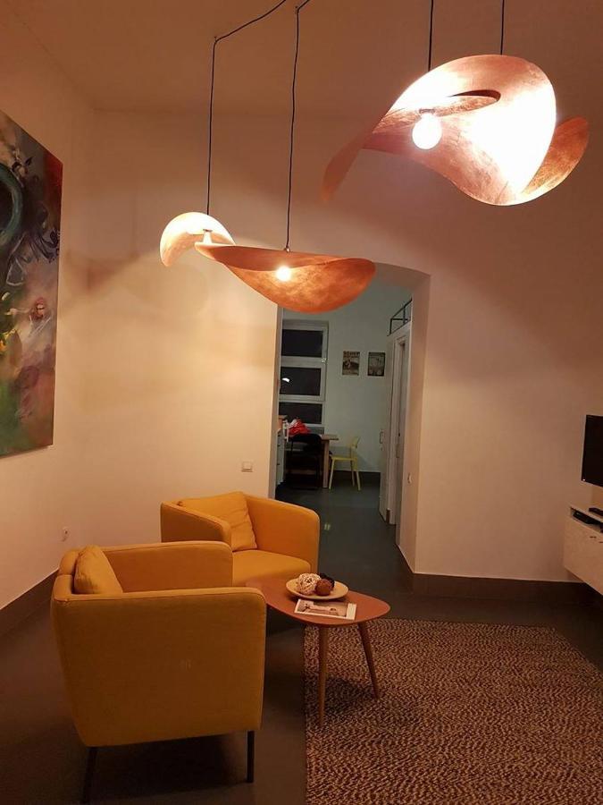 Stylish Holiday Art Apartment - Wifi & Great Location Budapest Esterno foto