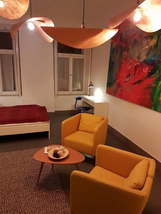 Stylish Holiday Art Apartment - Wifi & Great Location Budapest Esterno foto