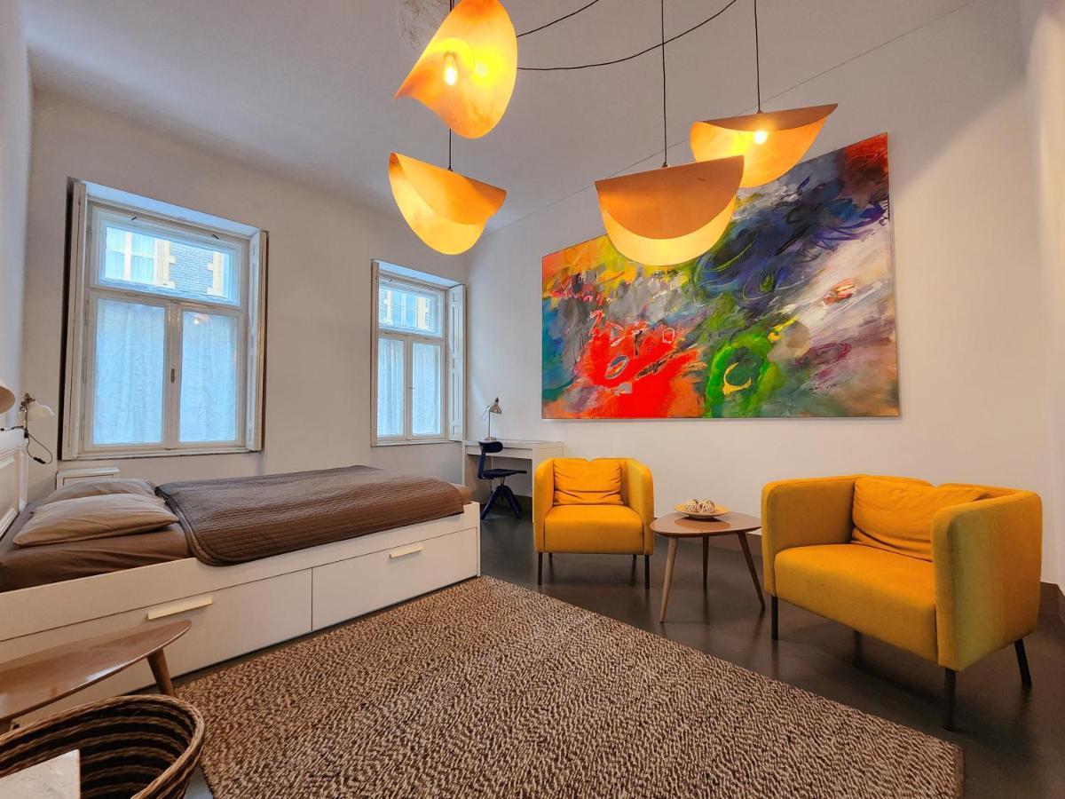 Stylish Holiday Art Apartment - Wifi & Great Location Budapest Esterno foto